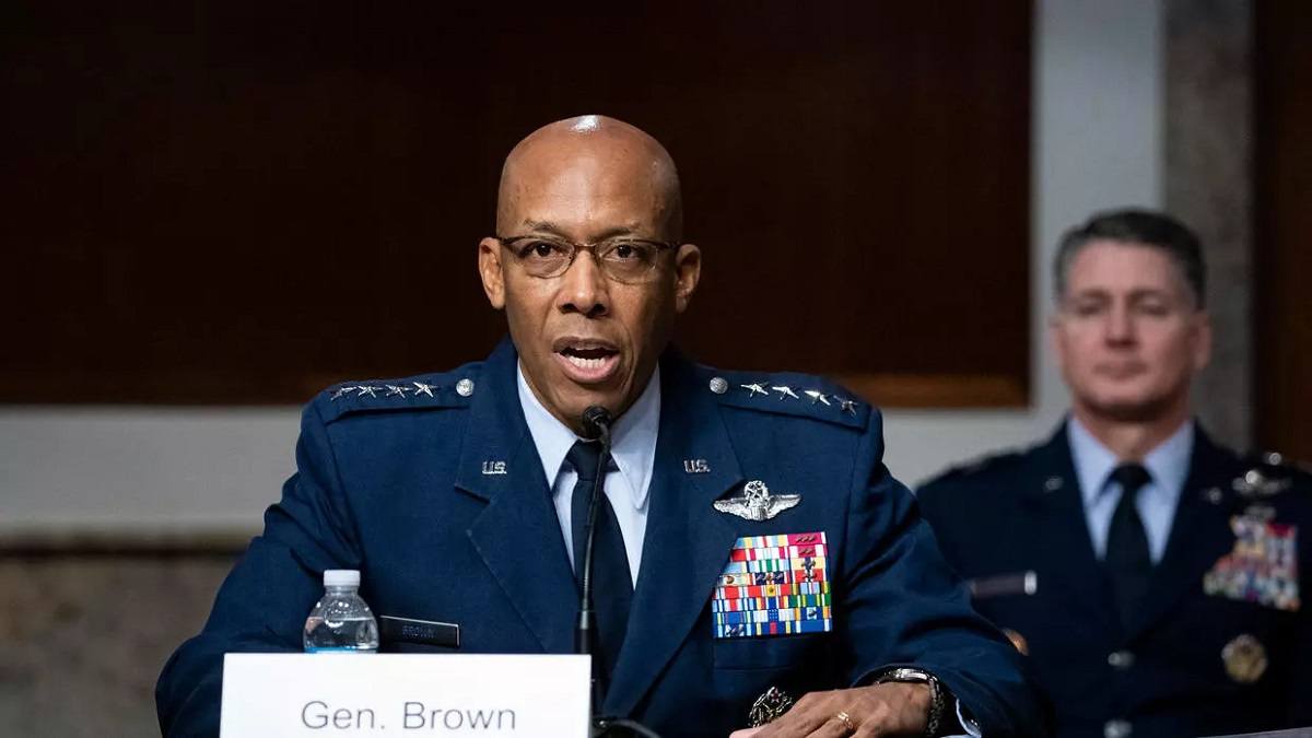 تعيين أول جنرال من أصل أفريقي رئيسا لسلاح جو أمريكا