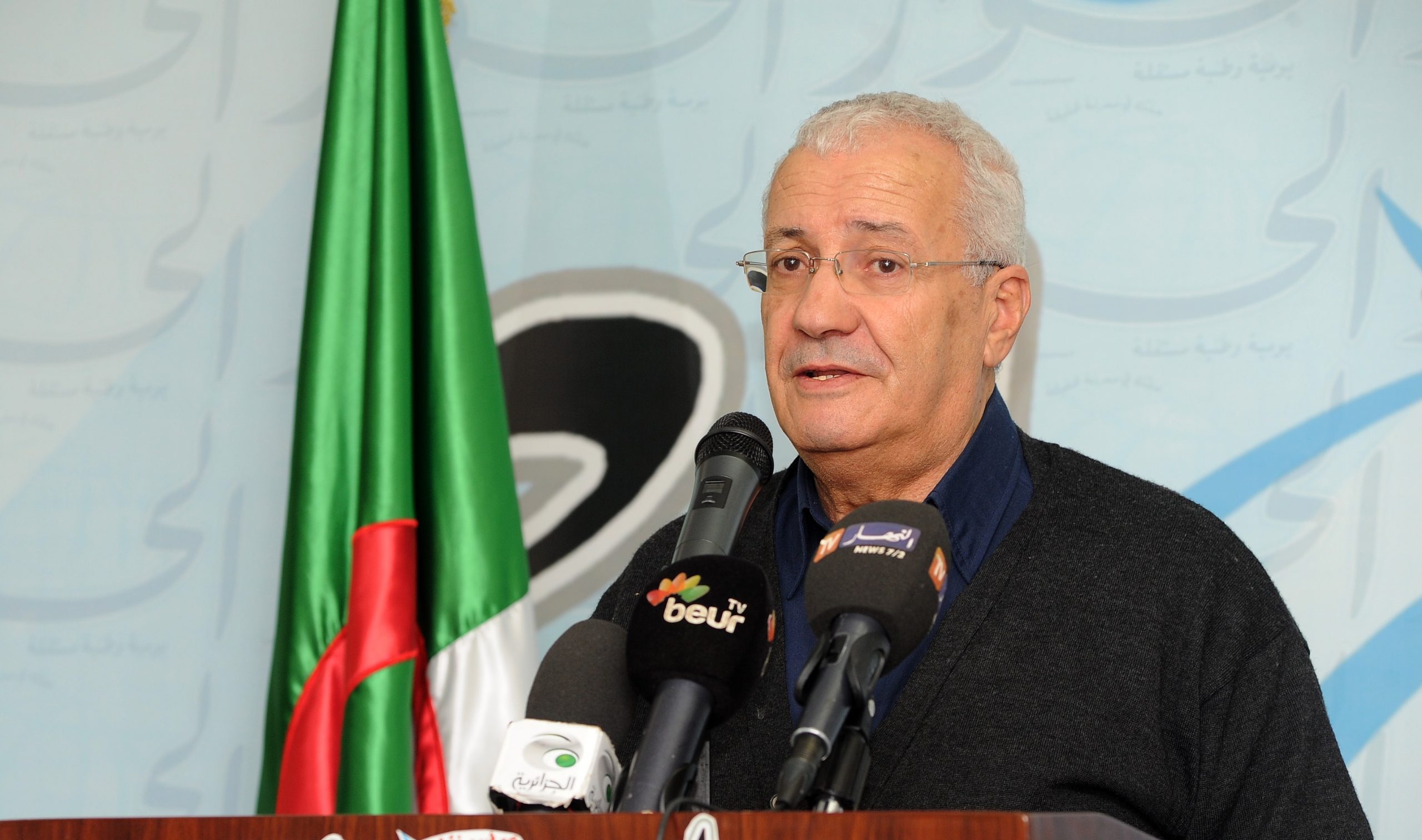 الجزائر تطلب رسميا سحب القنصل المغربي بوهران