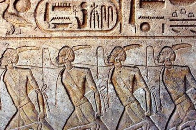 السمارة: عملية تخريب تطال نقوش صخرية تاريخية