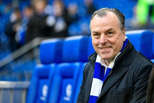 “شالكه” في مهب الريح بعد استقالة رئيسه الملياردير