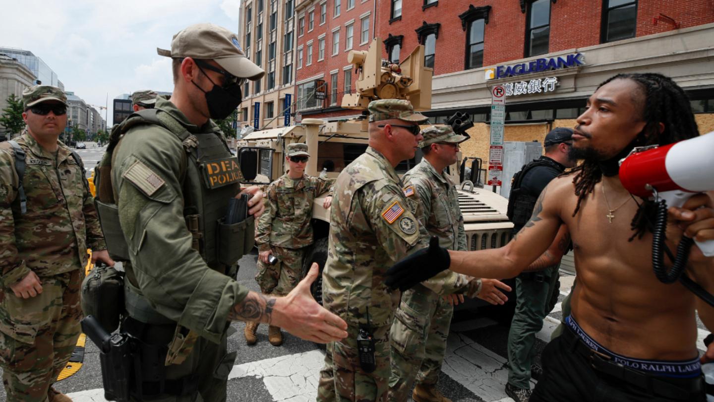 إحتجاجات أميركا تنقل كورونا إلى الحرس الوطني