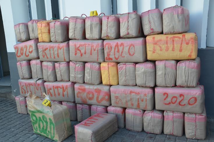 الداخلة:إتلاف كمية من المخدرات بقيمة 186 مليون درهم