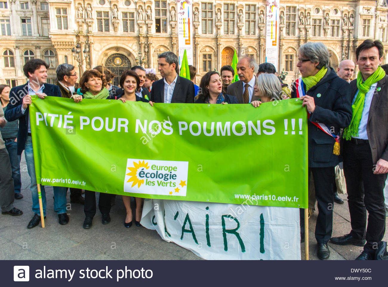 موجة “خضراء” تكتسح الإنتخابات المحلية في فرنسا