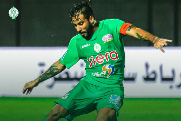 الرجاء يتغلب على الفتح 1-0 ويحافظ على الصدارة