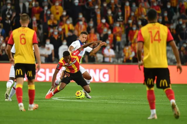 باريس سان جر مان يسقط أمام مضيفه لنس