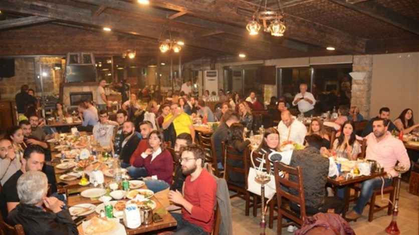 المطاعم و الحانات بؤر محتملة لكوفيد-19