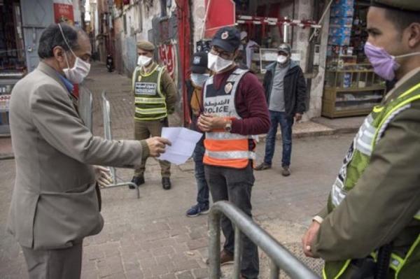 احتجاجات شعبية تنديدا بقرار فرض حجر صحي جزئي