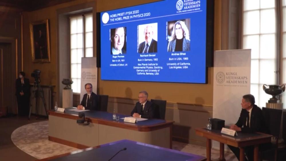  على خطى أينشتاين… بريطاني يفوز بنصف نوبل