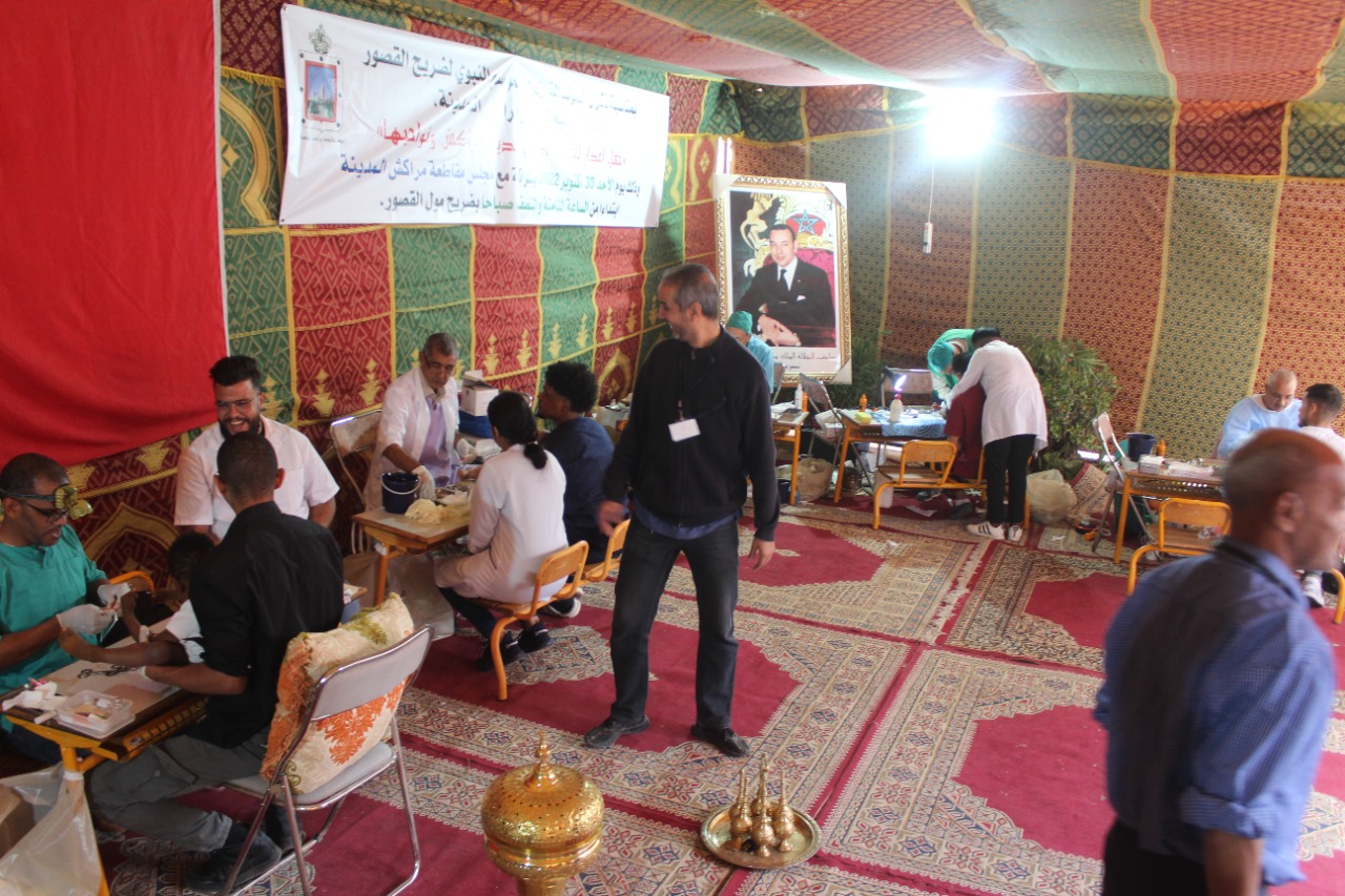 ختان 150 طفل بضريح مول القصور بمناسبة ذكرى المولد النبوي الشريف 7 ختان 150 طفل بضريح مول القصور بمناسبة ذكرى المولد النبوي الشريف