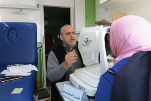 سجناء سابقون و ذويهم يستفيدون من قافلة طبية متعددة التخصصات بإقليم سيدي قاسم 2 1