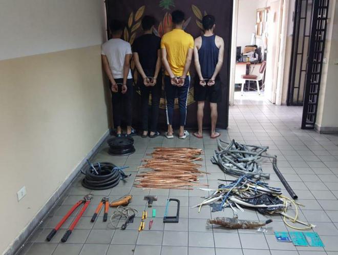 إيقاف أربعة أشخاص بمراكش متورطين في سرقة الأسلاك النحاسية الخاصة بالأعمدة الإنارة العمومية 8 A951F651 FB3B 4FEE A0AC F7E7FF3F4578