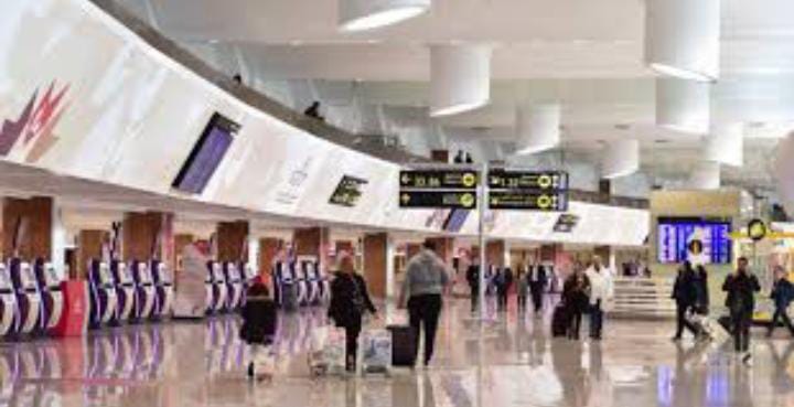 وزير النقل يعد بمضاعفة الطاقة الاستيعابية للمطارات بالمغرب لاستقبال 80 مليون مسافر