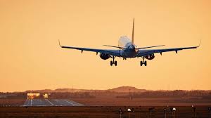 وزارة النقل واللوجستيك ترخص لـ52 شركة للطيران نقل مغاربة العالم هذا الصيف