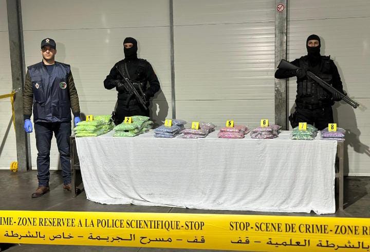 ضبط 188 ألف قرص مهلوس بميناء طنجة المتوسط وتوقيف مشتبه بهما للتحقيق 