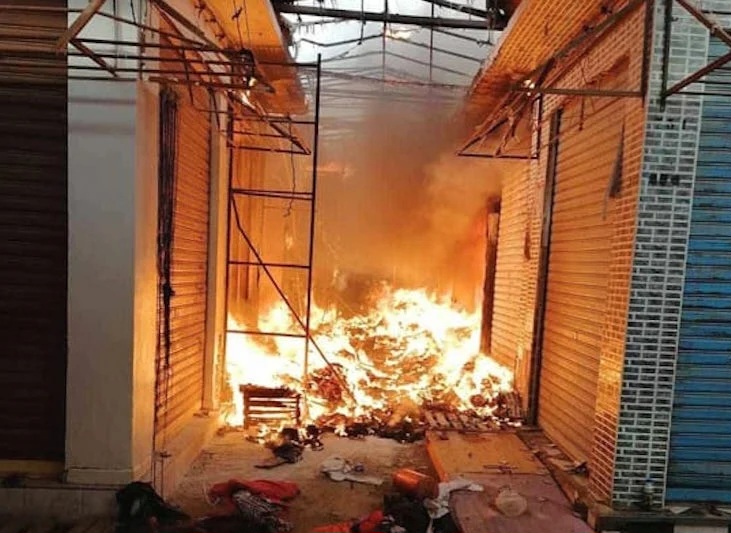 incendie souk nador4