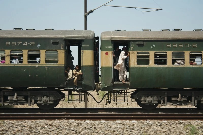 pakistan train