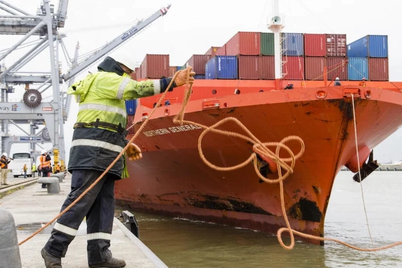 port UE