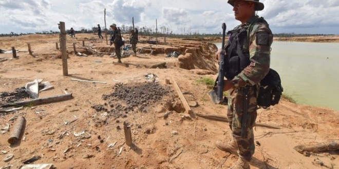 peru mines militaire