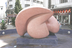 الدار البيضاء تفتح ذراعيها لفناني العالم: الدورة الثانية من ملتقى النحت والخزف الفني 5 2