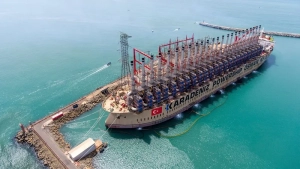 سفن لتوليد الكهرباء