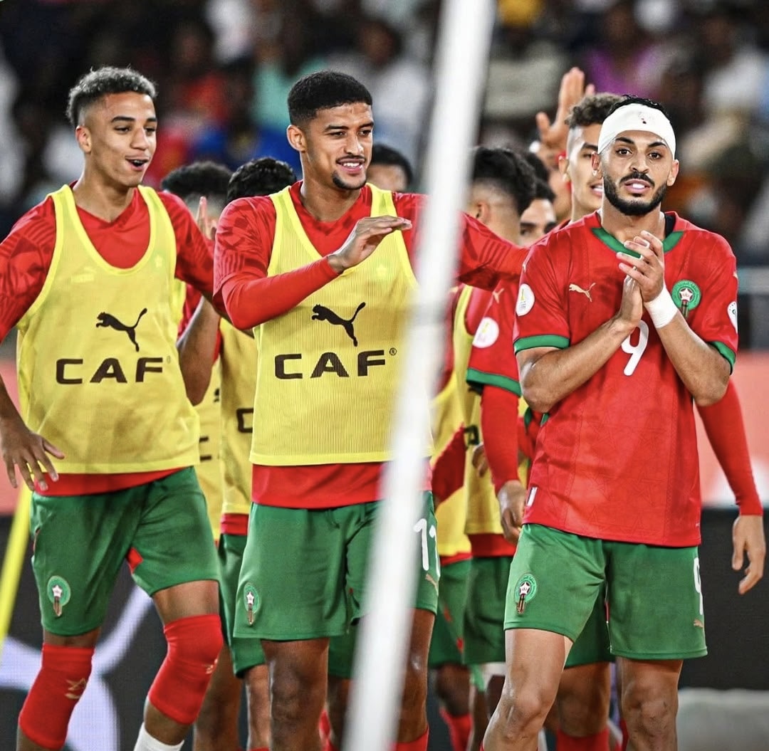 أسود البطولة إلى نهائي الشان