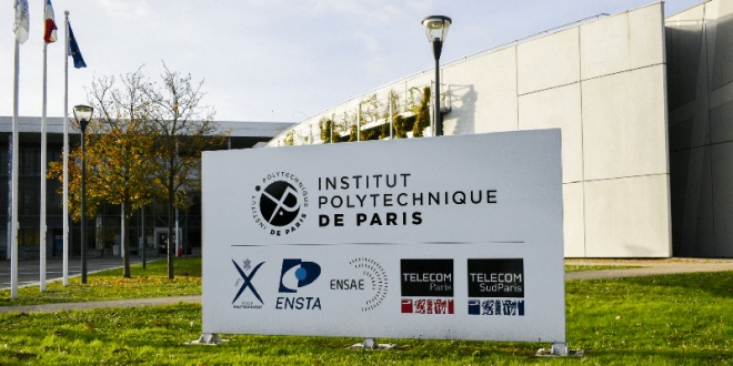 المدرسة-متعددة-التقنيات-بباريس