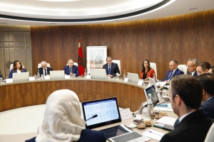 رئيس الحكومة يترأس اجتماع لجنة القيادة لمتابعة "عرض المغرب" في الهيدروجين الأخضر 2 WhatsApp Image 2025 09 17 at 17.13.44 2
