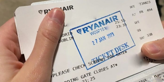 carte embarquement ryanair maroc 696x435 1