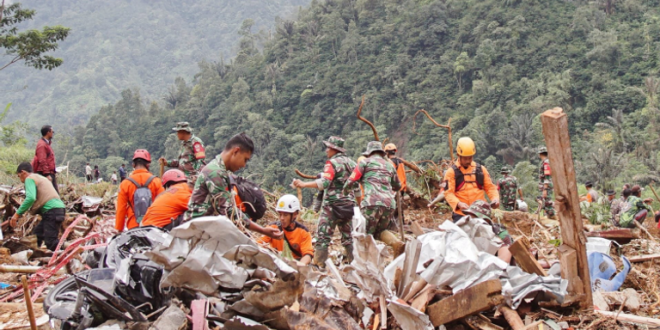 214 100654 gold mine collapses venezuela 2