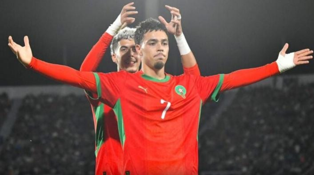 يانيس بن شاوش يتوج بالقفاز الذهبي بعد قيادة المغرب لمجد مونديال الشباب