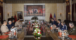 بتعليمات ملكية سامية: استقبال قائد "أفريكوم" لتعزيز التعاون العسكري بين المغرب والولايات المتحدة . . 2 Capture decran 2025 10 20 174135