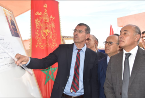 قلعة السراغنة.. عامل الإقليم سمير اليزيدي يطلق مشروعا مائيا بالجوالة ويتفقد مؤسسة تعليمية بتملالت 6 Capture decran 2025 11 04 190306