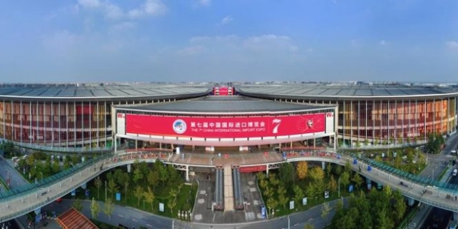 salon international des importations Chine 696x337 1