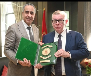 حموشي يستقبل الأمين العام المساعد الجديد لمكتب الأمم المتحدة لمكافحة الإرهاب بالرباط 2 IMG 20251201 WA00461