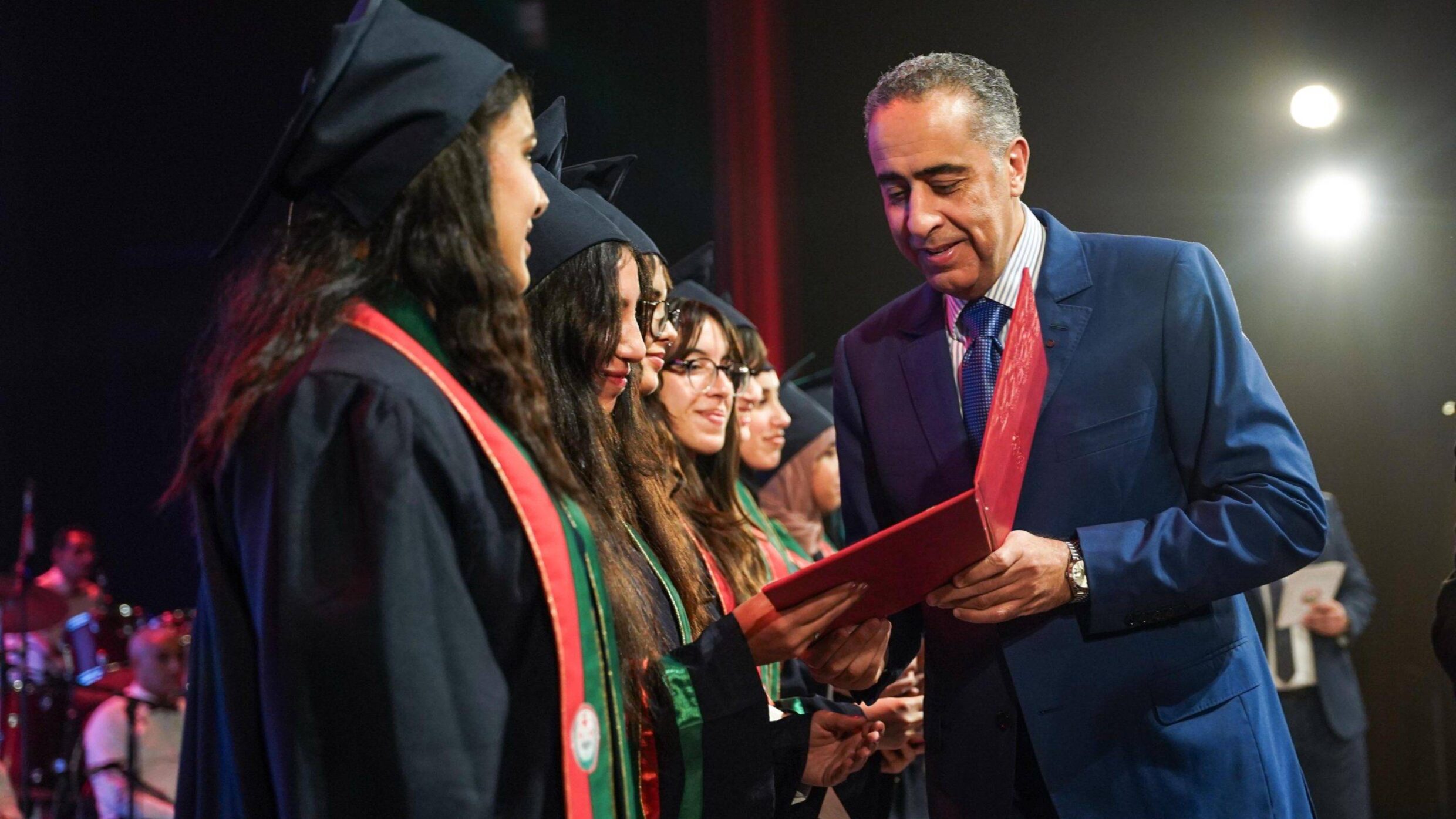 حفل تكريمي مميز بولاية أمن مراكش: عرفان بجهود المتقاعدين وتكريم تلاميذ موظفي الأمن الوطني