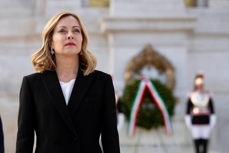 ميلوني تعلن إرسال دفاعات جوية إيطالية لدعم دول الخليج بعد الضربات الإيرانية