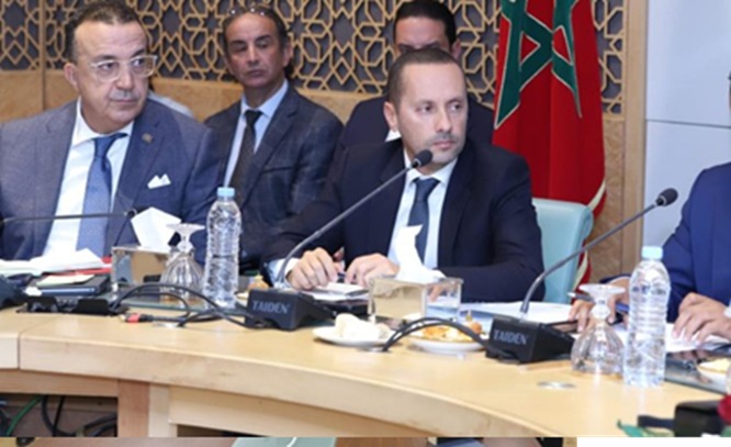 لقاء طارئ بين وزارة الصحة ونقابات الصيادلة ينتهي بوقف الإضرابات ورفض تحرير رأسمال الصيدليات