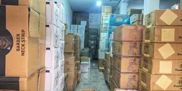 تطوان.. إحباط محاولة ترويج 10 آلاف قارورة من العطور الفاخرة تحمل علامات تجارية عالمية