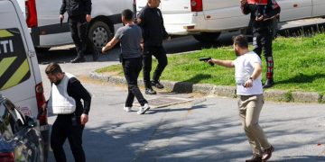 تبادل لإطلاق نار أمام القنصلية الإسرائيلية في إسطنبول