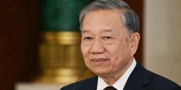 تو لام رئيسا لفيتنام بإجماع البرلمان في فيتنام