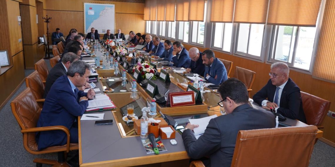 السكك الحديدية تحقق أزيد من 5 ملايير درهم وتسرع وتيرة الاستثمارات الكبرى 1 السكك الحديدية تحقق أزيد من 5 ملايير درهم وتسرع وتيرة الاستثمارات الكبرى