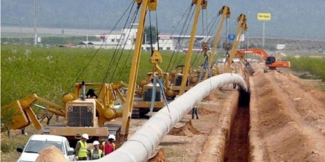 مشروع القرن يرى النور: توقيع اتفاقية "أنبوب الغاز الإفريقي-الأطلسي" بين المغرب ونيجيريا خلال العام الجاري 1 مشروع القرن يرى النور: توقيع اتفاقية “أنبوب الغاز الإفريقي-الأطلسي” بين المغرب ونيجيريا خلال العام الجاري