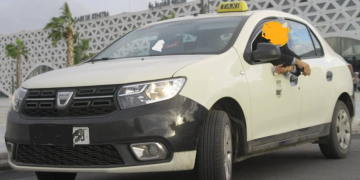 القنيطرة.. أزمة الطاكسيات وتعنّت بعض السائقين يدفعان المواطنين إلى تطبيقات النقل