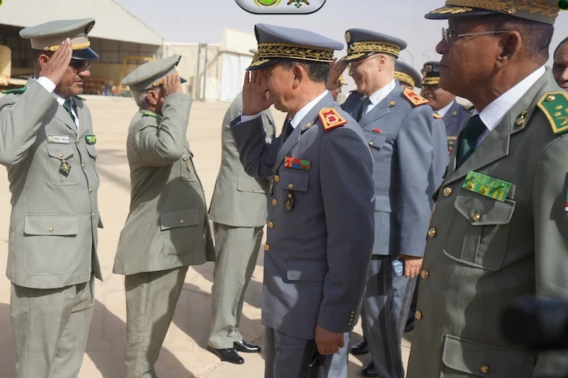 وفد عسكري بقيادة المفتش العام الفريق أول محمد بريظ يحل بنواكشوط 1 وفد عسكري بقيادة المفتش العام الفريق أول محمد بريظ يحل بنواكشوط
