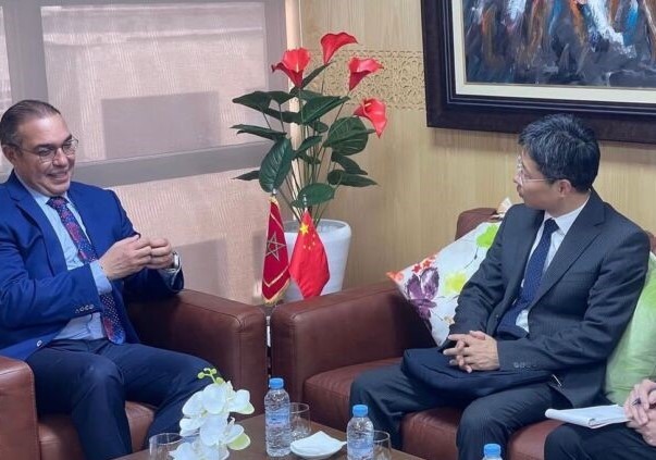 وفد من سفارة جمهورية الصين الشعبية في ضيافة محمد أوزين 1 وفد من سفارة جمهورية الصين الشعبية في ضيافة محمد أوزين