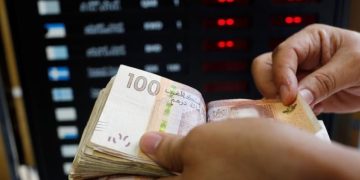 بنك المغرب يرصد تقلبات الدرهم بين الأورو والدولار