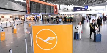 إضراب طياري لوفتهانزا يعطل مئات الرحلات الجوية