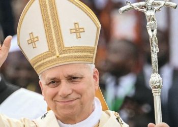 البابا ليو الرابع عشر يختتم زيارته للكاميرون بقداس حاشد ويواصل جولته الإفريقية نحو أنغولا