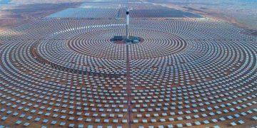 المغرب يحدد سقف تصدير الكهرباء الشمسية ويوجه الاستثمارات نحو التخزين